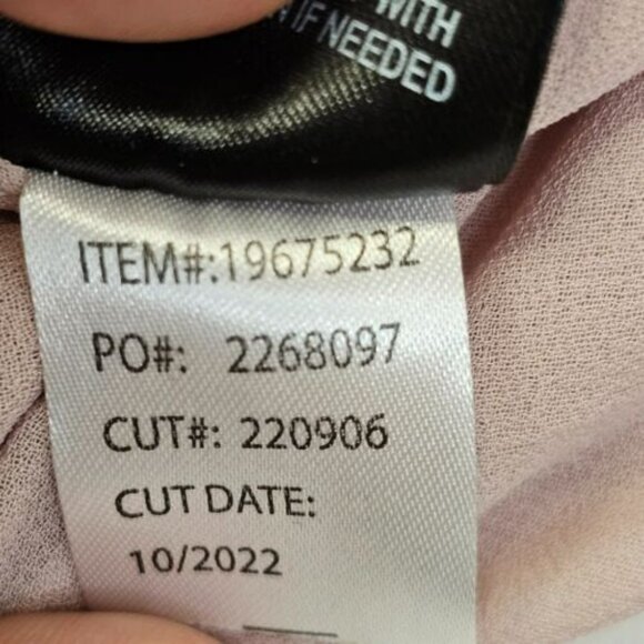 Torrid Floral Long Sleeve Blouse Chiffon Clip Bubble Hem Pink Size 3 3X 22-24 - Picture 9 of 11